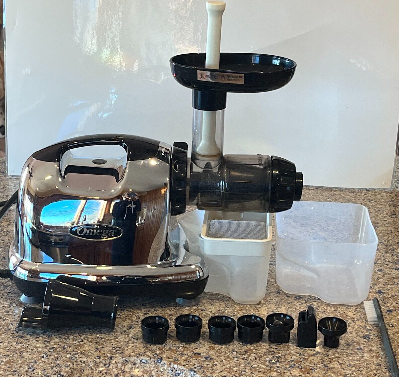 omega 8006 juicer