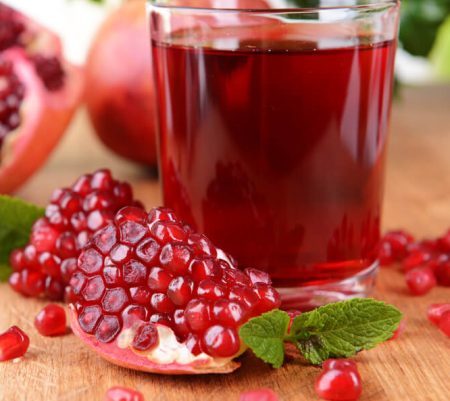 How to Juice a Pomegranate in an Electric Juicer?