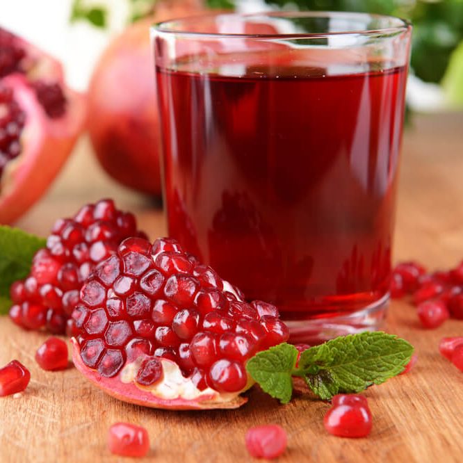 juice a pomegranate