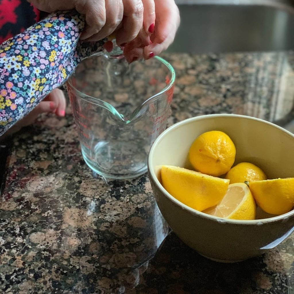 how to juice lemon without a juicer